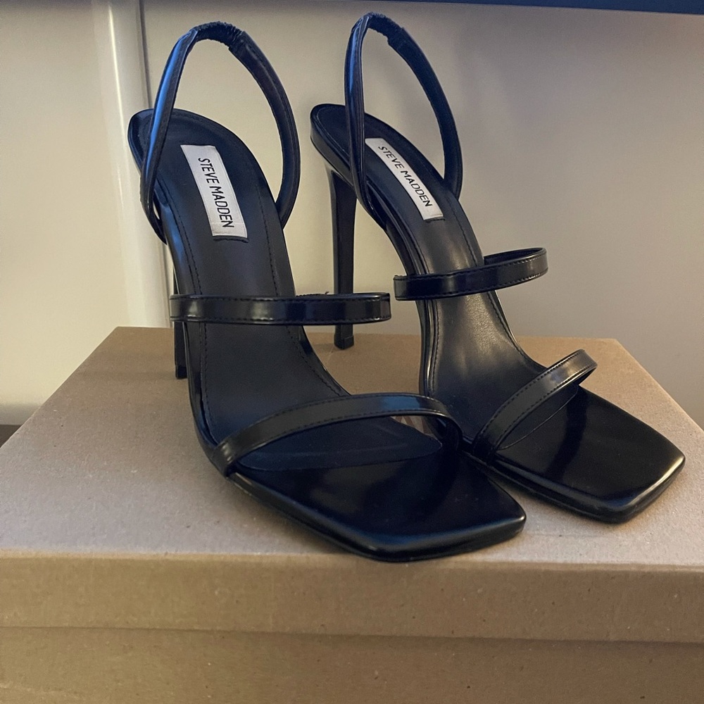 Steve Madden “Grade” Heels